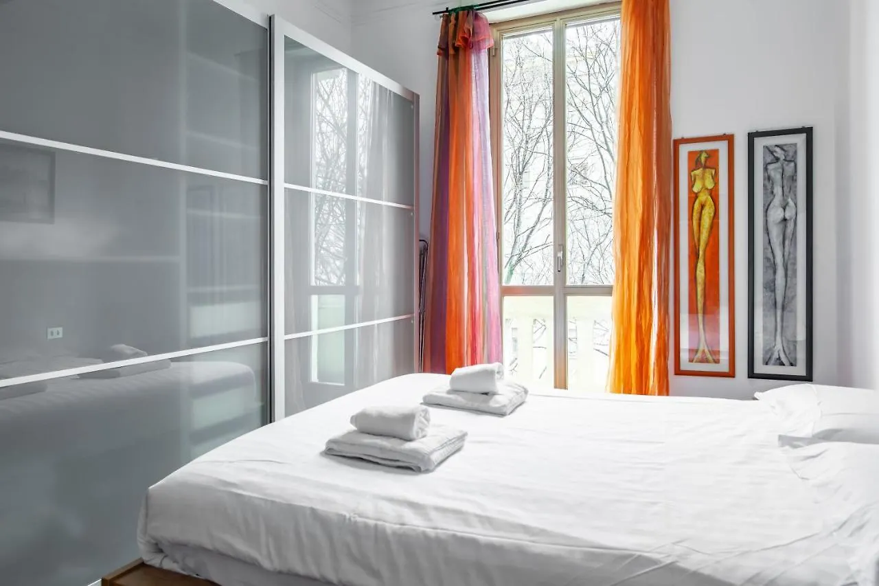 Easylife - Accogliente Residenza Con Balconcino Apartment Milan 0*,  Italy