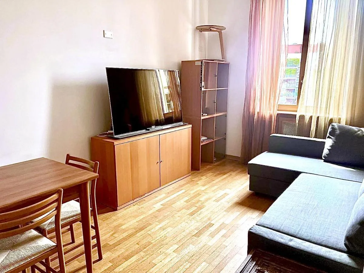 Easylife - Accogliente Residenza Con Balconcino Apartment Milan 0*,
